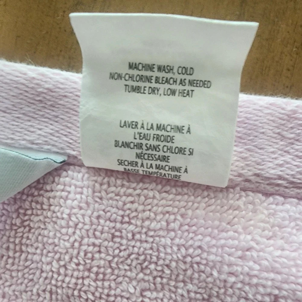 Lacoste 3 Piece Towel Set In Pink 100% Supima Cotton Bath & Hand Towel Washcloth